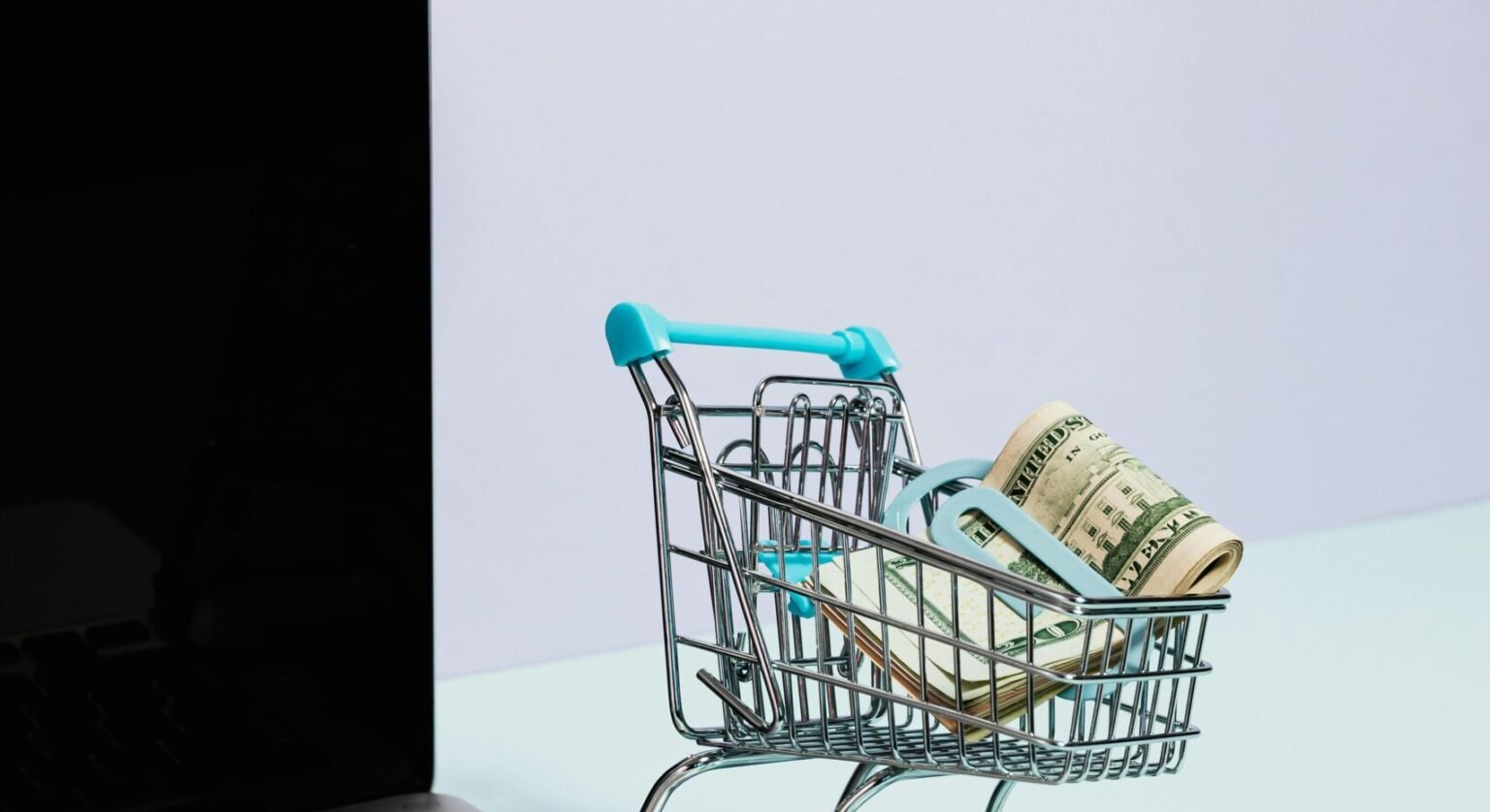 Noida: The Strategic Hub for Your E-commerce Web Site in India